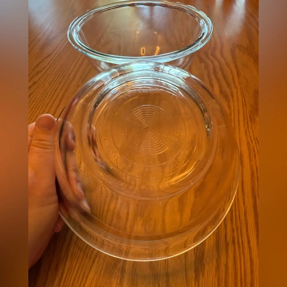 Set of 2 Vintage Clear Glass Pyrex Mixing Bowls